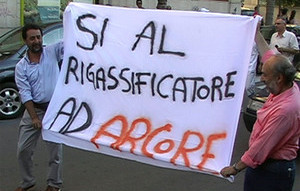 rigassificatore Uno striscione eloquente