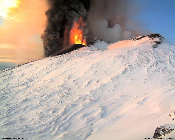 Eruzione Etna 2012