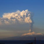 Anche l'Etna saluta il nuovo anno: la prima eruzione del 2012